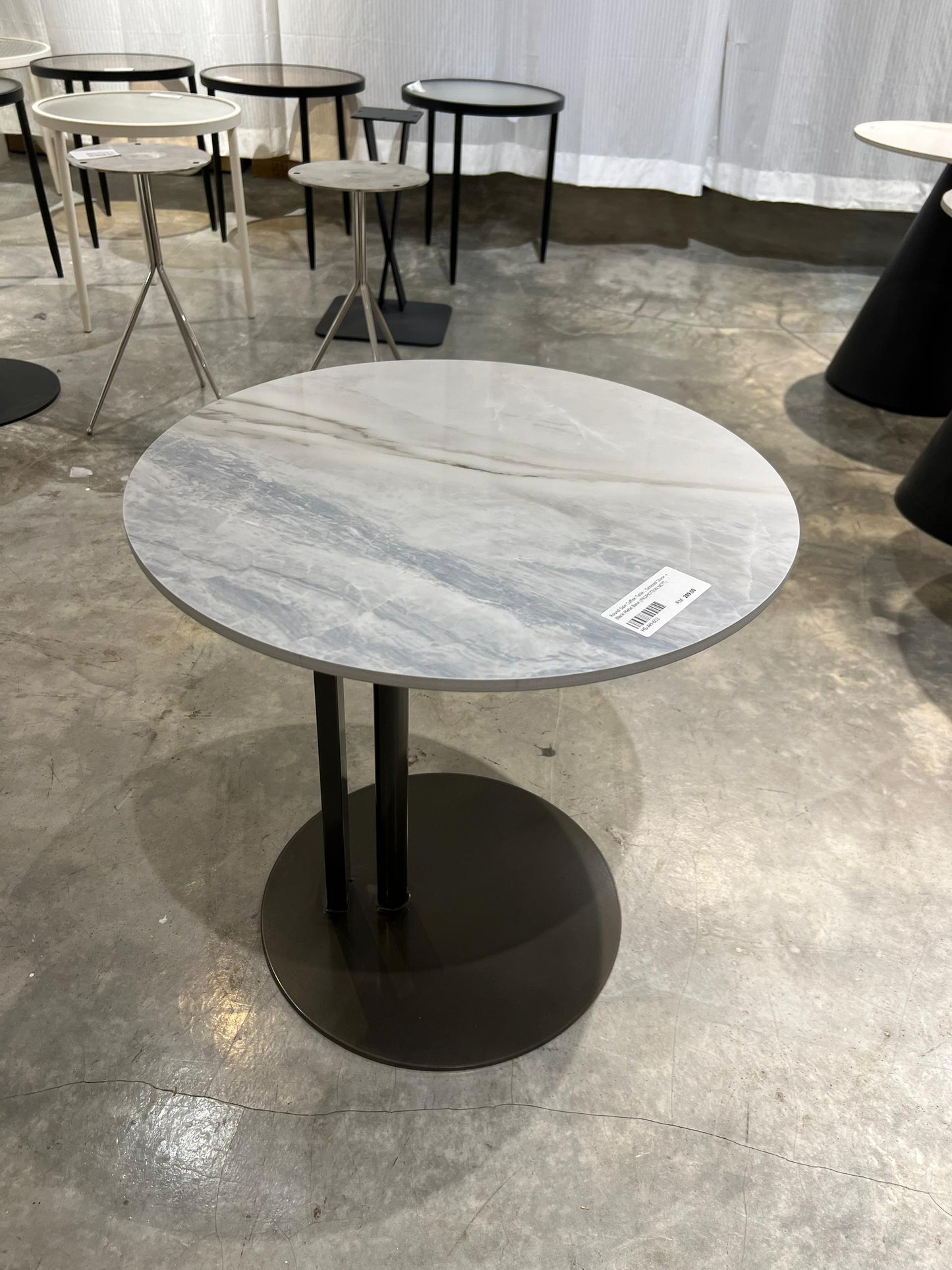 Sleek Design Round Side Table