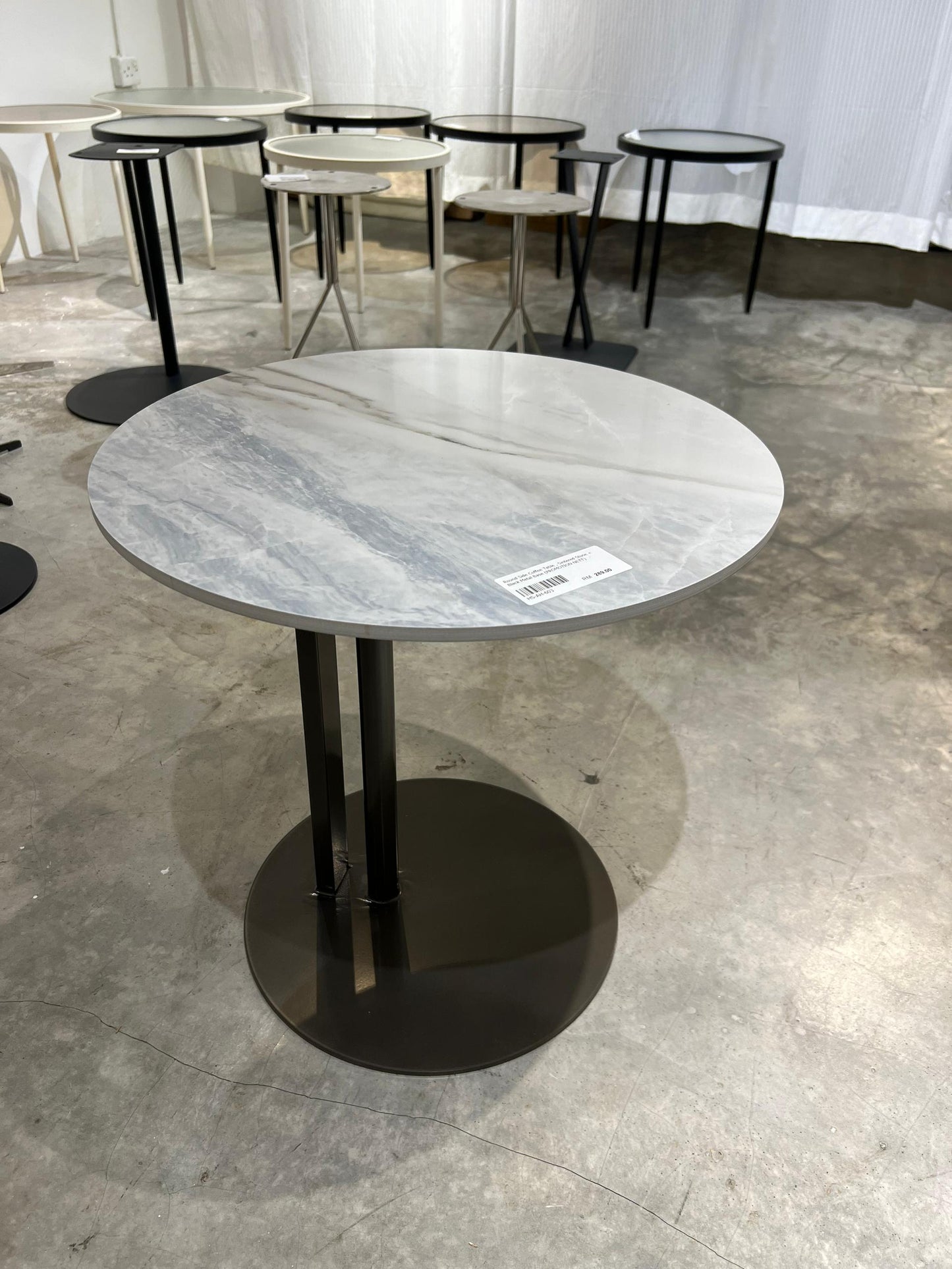 Sleek Design Round Side Table