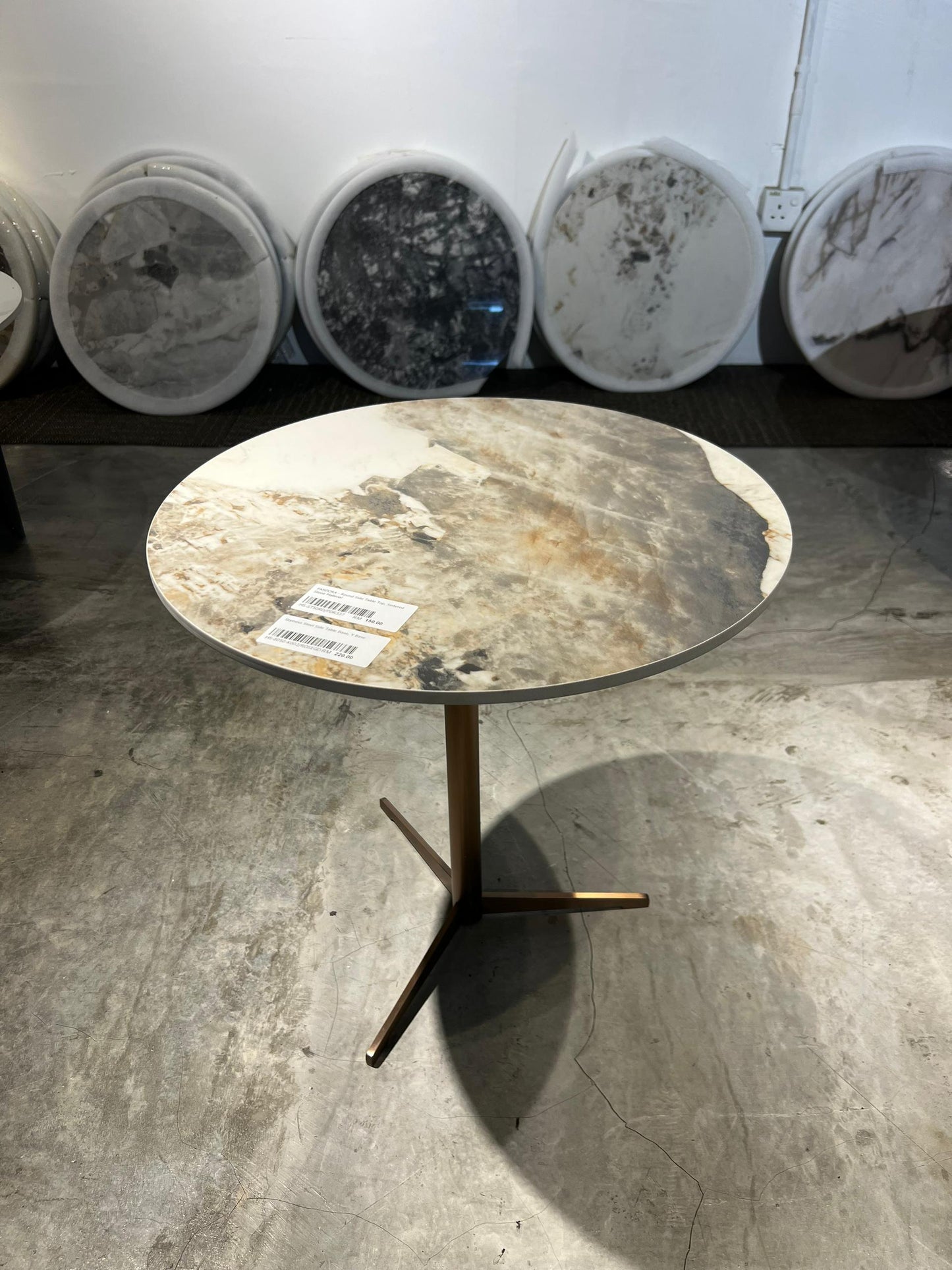 Sleek Design Round Side Table